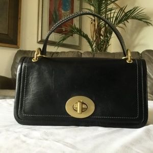 Coach Handbag/Purse/Clutch